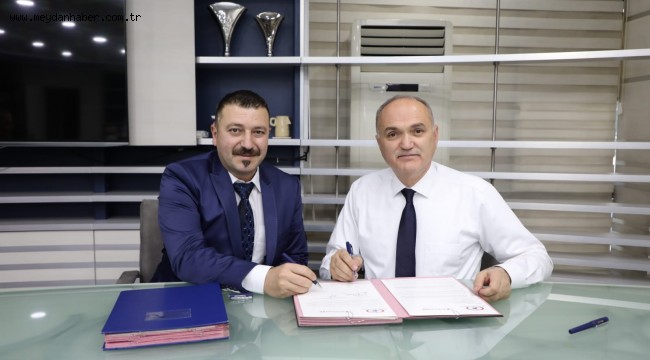 BELEDİYE ÇALIŞANLARINA İNDİRİMLİ KURS DİL KURSU PROTOKOLÜ İMZALANDI