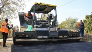 BÜYÜKŞEHİR, AKDENİZ'DE YEŞİLOVA-IĞDIR MAHALLELERİ GRUP YOLUNDA ÇALIŞMALARINI TAMAMLADI