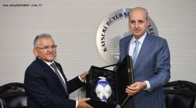 Büyükşehir Belediyesini ziyaret eden Kurtulmuş, Başkan Büyükkılıç'tan da övgüyle bahsetti. "KAYSERİ HER ALANDA ZİRVEYİ HAK EDİYOR"