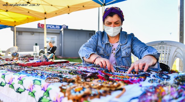 BÜYÜKŞEHİR'İN DESTEĞİ İLE KADIN EMEĞİ 'ÜRETİCİ KADIN STANTLARI'NDA 'ÜRETİCİ KADIN STANTLARI' ÖZGECAN ASLAN BARIŞ MEYDANI'NDA BİR KEZ DAHA YERİNİ ALDI