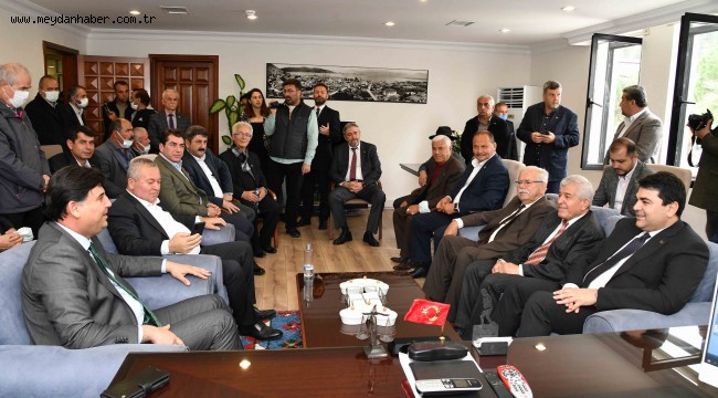 DP Lideri Uysal, Belediye Başkanı Karaca'yı ziyaret etti