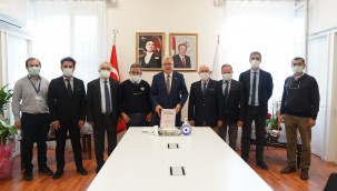 Ege KBB kliniğine Türkiye'de ilk kez üst düzey ameliyathane mikroskobu