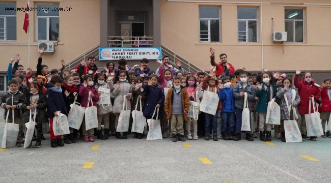 GENÇLİK MERKEZİ GÖNÜLLÜ GENÇLERİ, MİNİK ÖĞRENCİLERE ÇEVRE BİLİNCİNİ AŞILADI