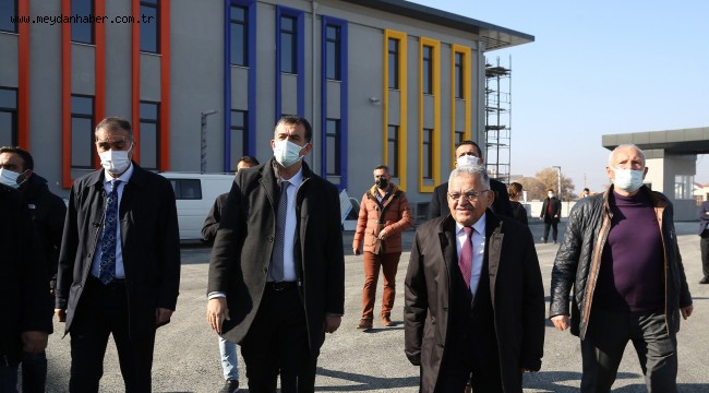 HAYIRSEVER BÜYÜKKILIÇ AİLESİNİN OKULUNDA SONA DOĞRU