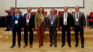 İletişim Fakültesi Dekanları PAÜ'de bir araya geldi