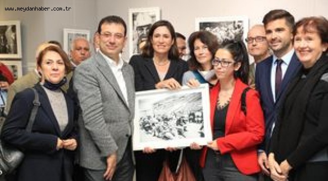 İMAMOĞLU ALMANYA'YA GÖÇ SERGİSİNDE KONUŞTU: "KOŞULLARI İYİLEŞTİRMEK VE GÖÇLERİ ENGELLEMEK TÜM DÜNYANIN ORTAK SORUMLULUĞU"