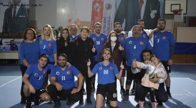 Kartal Belediyesi 2021 Voleybol Turnuvası Başladı