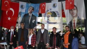 Kartal Belediyesi Cumhuriyet Kupası Satranç Turnuvası'nda hamleler yarıştı