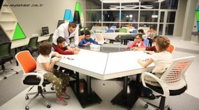 KAYMEK, ŞUURLU GENÇLİK PROJESİYLE GENÇLERİ GELECEĞE HAZIRLIYOR