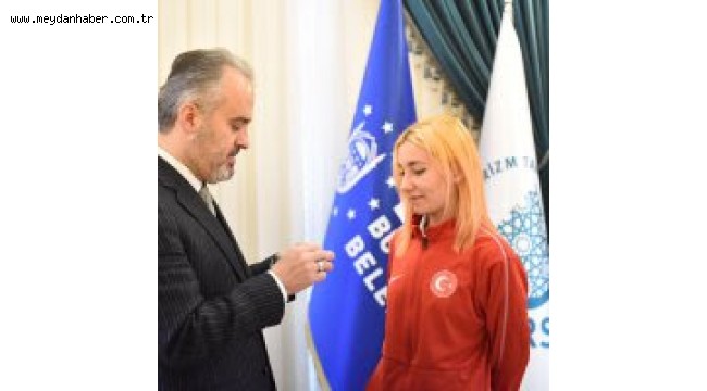 Madalyalı sporculardan Başkan Aktaş'a ziyaret