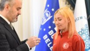 Madalyalı sporculardan Başkan Aktaş'a ziyaret