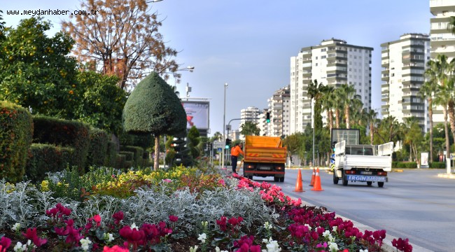 MERSİN, BÜYÜKŞEHİR'LE KIŞ AYLARINDA DA RENGARENK