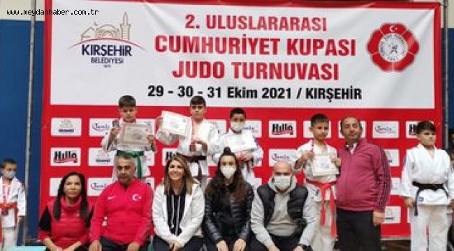 MİNİK JUDOCULARDAN MADALYA