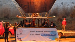 PAMUKKALE'DE GÖNÜLLERE DOKUNDULAR