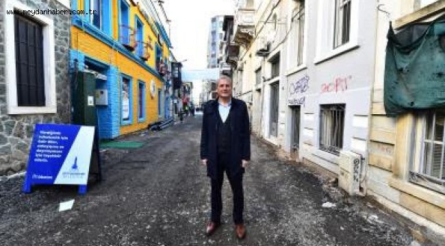 Tarihi sokağa tarihi dokunuş Alsancak Bornova Sokağı yayaların oluyor