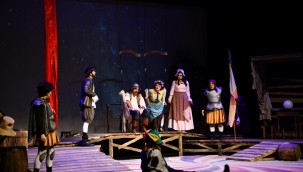 'Tıngır Mıngır Ülke' çocuklarla buluştu Büyükşehir her ay iki tiyatro oyununu seyirciyle buluşturacak