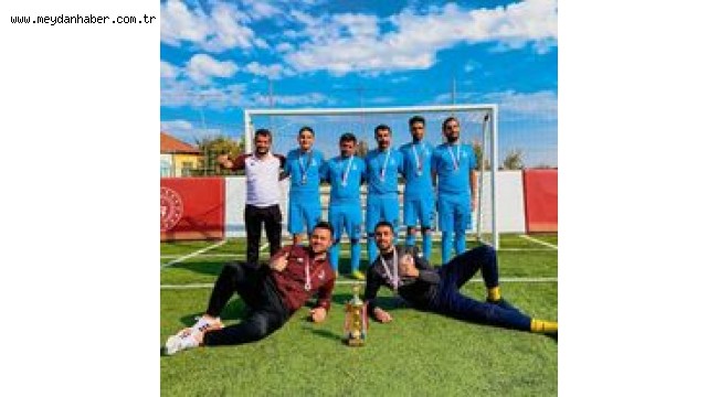 *Yenimahalle'nin engel tanımayanları Süper Lig'e yükseldi