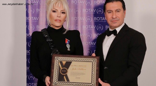 AJDA PEKKAN BODRUM'UN KÜLTÜR SANAT ELÇİSİ OLDU