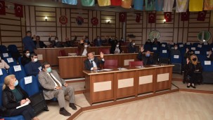 Anamur Belediyesi Aralık Ayı Meclis Toplantısı'nın ilk oturumu gerçekleşti.