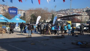 Atık ahşap paletler kulübeye dönüşüyor