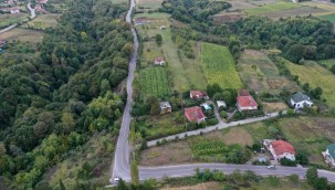 Başiskele İstiklal ve Cumhuriyet'te yol çizgileri çizildi