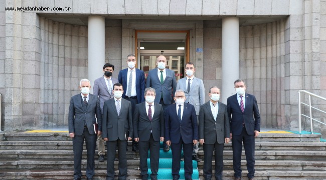 BAŞKAN BÜYÜKKILIÇ'TAN SAĞLIK YATIRIMLARI TOPLANTISI