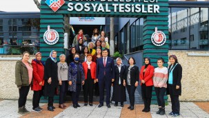 BAŞKAN ÇAKIN SEÇİLMİŞ KADINLARLA YEMEKTE BİR ARAYA GELDİ