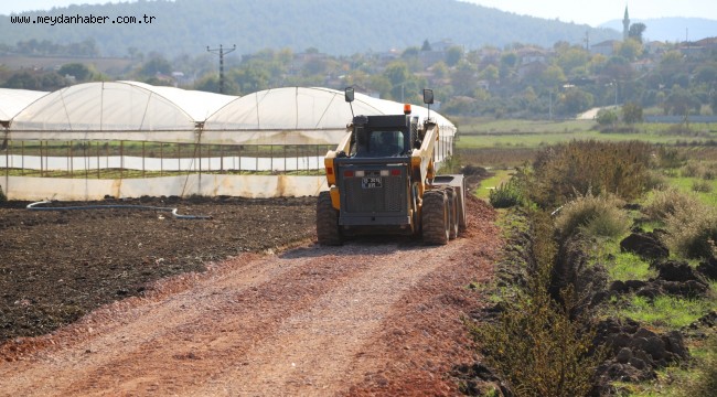 Başkan Kayalar Çiftçinin Yanında