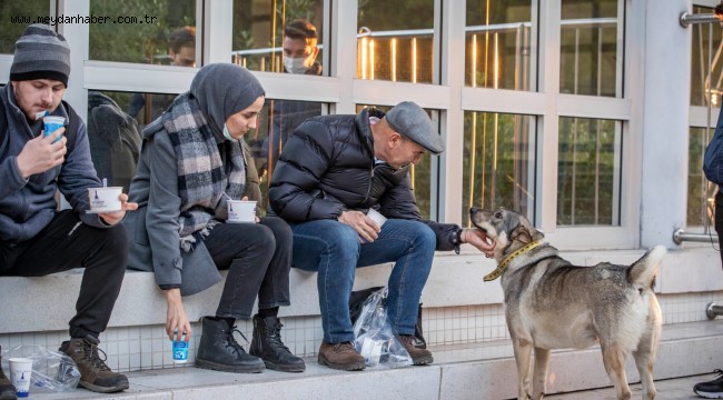 Başkan Soyer yılın son gününü üniversite öğrencileriyle geçirdi
