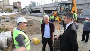 Başkan Yüksel'den Neyzen Tevfik Meydanı yenileme çalışmalarına ziyaret