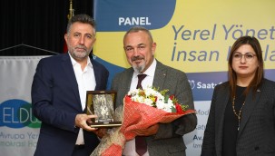 Bayraklı'da "insan hakları" paneli