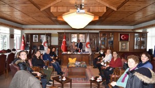 ERYILMAZ VE TİYATRO EKİBİNDEN BAŞKAN VELİ GÖK'E ZİYARET