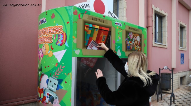 Kartal Belediyesi'nden çocuklara Kitap ve Oyuncak Kumbarası