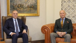 KATIRCIOĞLU, BAŞKAN ÖZLÜ'NÜN DANIŞMANI OLDU