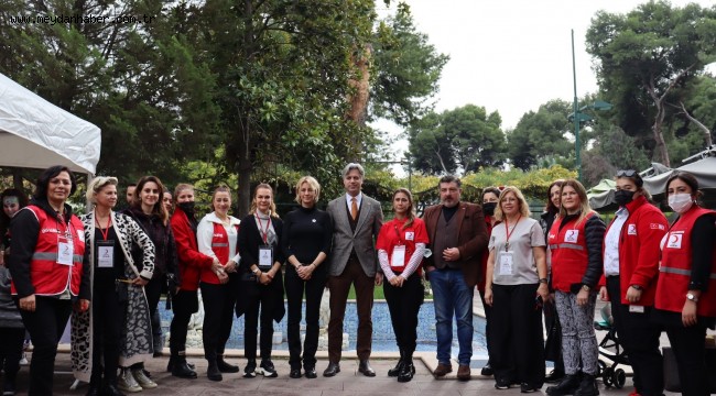  Kızılay Kadınlardan Yeni Yıl Kermesi