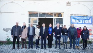 KUMAŞLARDAN, EL EMEĞİ ÜRÜNLERE HER ŞEY AYVALIK MAHALLE PAZARI'NDA