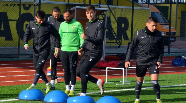 Lider Aliağaspor FK, Torbalıspor'u Konuk Ediyor