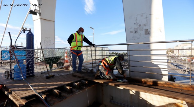  Mimar Sinan Üstgeçidinde tadilat çalışmaları sürüyor