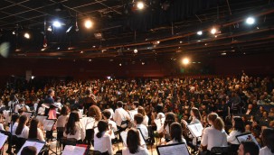 Narlıdere Çocuk Senfoni Orkestrası sahne alıyor