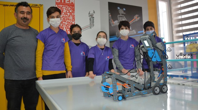 ÖĞRENCİLER YENİ YARIŞMALARA HAZIRLANIYOR