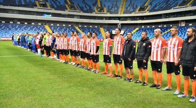   ŞÖHRETLER GEÇİDİ