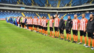   ŞÖHRETLER GEÇİDİ