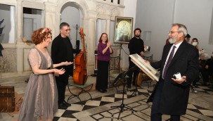 TARSUS'TA ''SHAKESPEARE VE MÜZİK'' PERFORMANSI İLGİYLE İZLENDİ