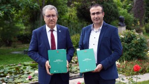 Üretken akademisyen Prof. Dr. Yıldırım ve ekibinden yeni bitki keşfi