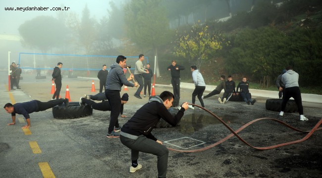Yeni itfaiye erleri ilk eğitimlerini gerçekleştirdi