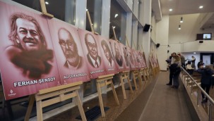 YILDIZLAR SAHNEDE ANILDI