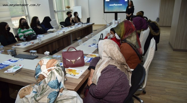 YUNUSEMRE'DE KADIN HAKLARI VE SAĞLIĞI SEMİNERİ