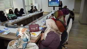 YUNUSEMRE'DE KADIN HAKLARI VE SAĞLIĞI SEMİNERİ