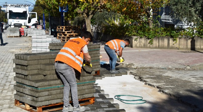 YUNUSEMRE'DEN 250 BİN METREKARELİK YOL ÇALIŞMASI