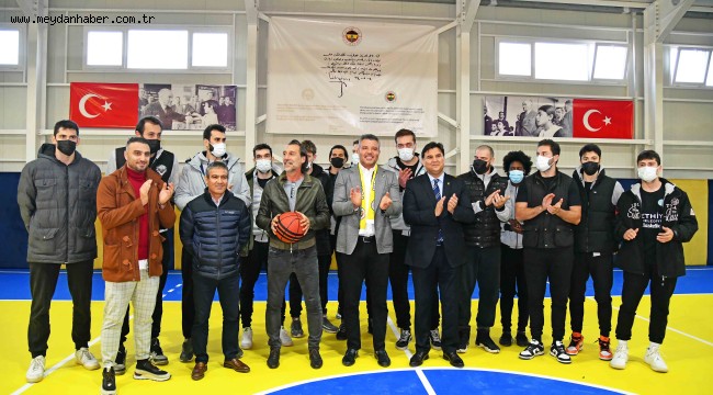 Atatürk Spor Salonu hizmete açıldı